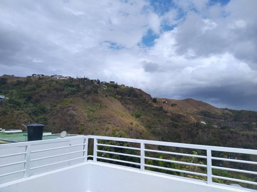 Se Vende Casa Quinta 450m2 Bosques De La Lagunita