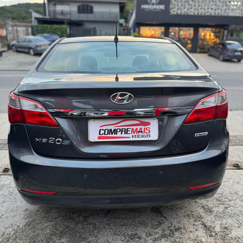 Hyundai HB20S 1.0 8V