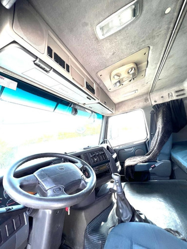 Imagem 6 de 8 de Volvo Fh 440 2010 6x2 Manual