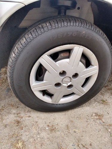Vende-se Chevrolet/classic Ls 1.0 Flex 2011/2012 Cor Branca