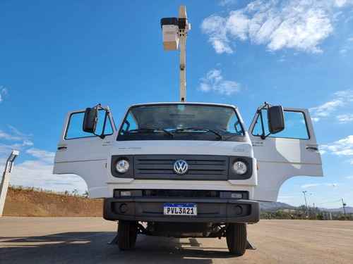 Imagem 14 de 15 de Volkswagem 5-150 4x2 Linha Viva (cnh -b ) Cesto Aéreo Linha