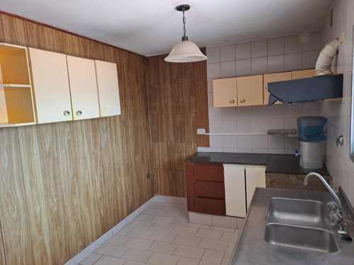 Casa Con Departamento En Venta En Ezpeleta Oeste