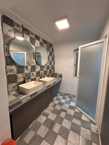 Casa Con Destino Comercial Y Recepciones Finales Al Día