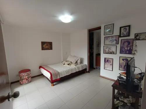 Apartamento En Venta En Los Colores. Cod V12009