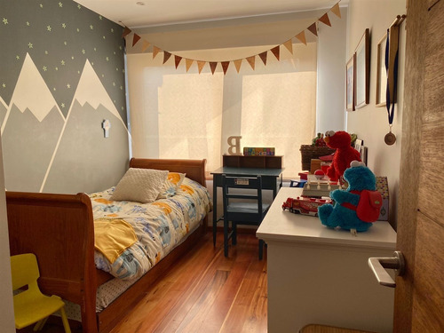 Dos Casas, Una Grande Familiar Y Otra Ideal Para Los Abuelos