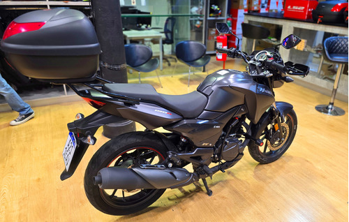 Hero Hunk 190r 2024 Con Accesorios Entrega Inmediata
