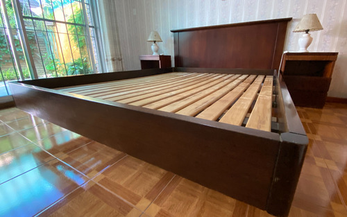 Cama 2plazas-c/2mesas De Luz-cabezal-veladores-usado-noenvio Marrón