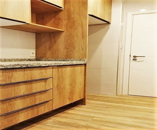 Imagen 8 de 18 de En Alquiler Excelente Apto De Un Dormitorio Y Garage En El Centro