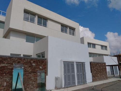 Imagen 27 de 30 de Venta Casa Duplex - La Balconada - Nordelta