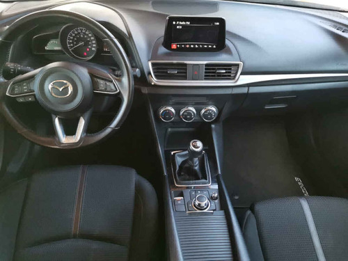 Imagen 10 de 15 de Mazda Mazda 3 2018 5p Hatchback S L4/2.5 Man