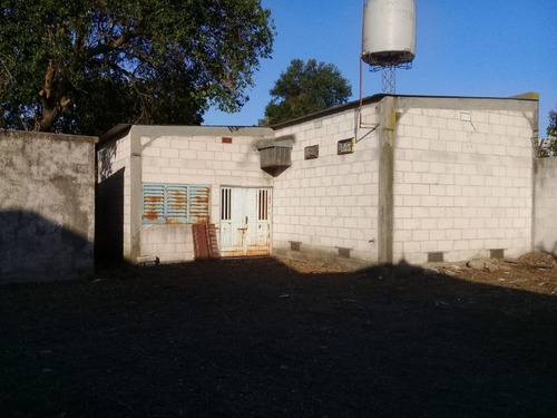 Imagen 10 de 16 de Galpon Sobre Terreno Centrico Mejoras Para Vivienda