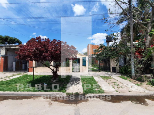 Venta De Casa 4 Ambientes En Castelar Sur, Morón