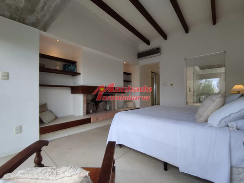 Casa En Venta, Manantiales, Maldonado.