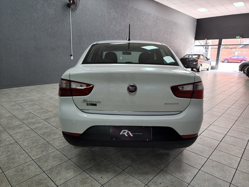 Imagem 5 de 14 de Fiant Grand Siena 1.4 Mpi Attractive 8v Flex 4p Manual 15/15