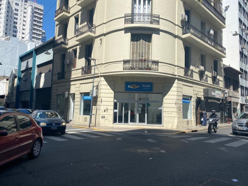 Imagen 1 de 14 de Monserrat / Local En Esquina De 145 M2