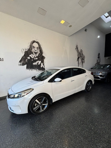 Kia Cerato 2.0 Sx At6