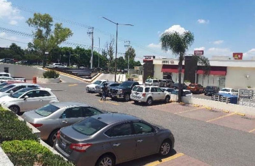 Imagen 5 de 6 de Local Comercial En Renta En Plaza Comercial Muy Bien Ubicada, Colinas Del Cimatario, Centro Sur, Qro
