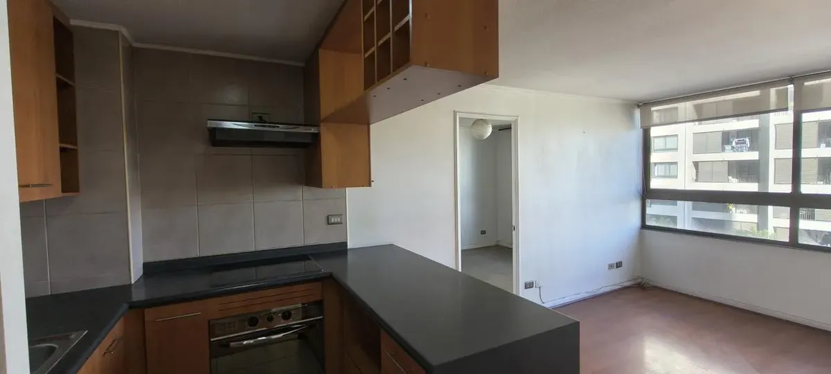 Imagen 4 de 14 de Comodo Depto En Arriendo 2d 2b En Dieciocho 715, Santiago