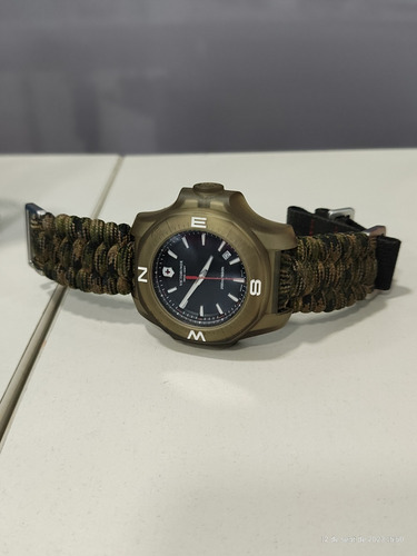 Reloj Victorinox Inox Completo Malla Panacord Bumper Verde Oscuro Plateado Negro (Usado)