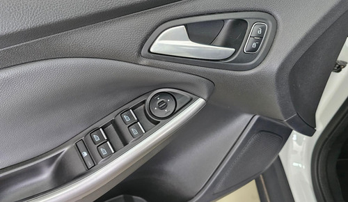 Ford Focus 2.0 Se Plus 16v Flex 4p Powershift