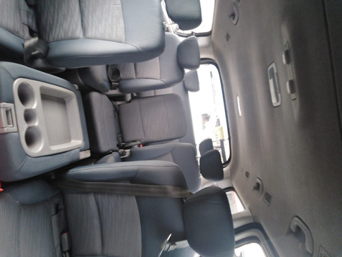 Imagen 5 de 14 de Alquiler Hyundai H1 12 Pasajeros - Dual