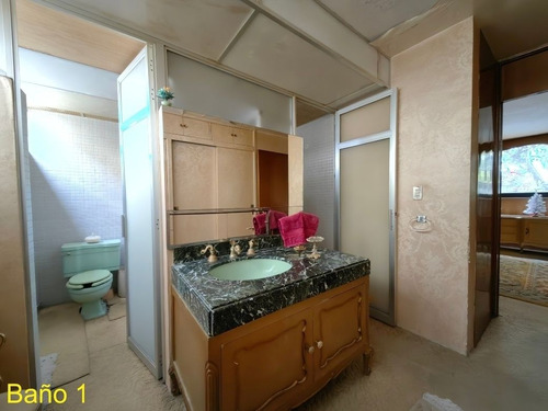 Casa Venta En Col. Florida / Frente Al Parque
