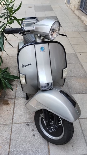 Piaggio Vespa 150 Gris Impecable Blanca Roja