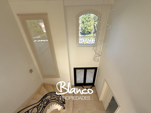 Casa En Venta En La Lomada, Pilar, G.b.a. Zona Norte