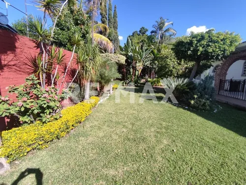 Casa En Venta En Morelos, Pueblo De Cocoyoc Un Nivel