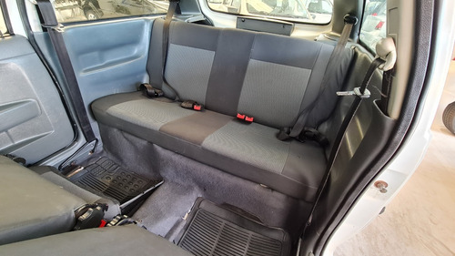 Imagem 7 de 14 de Volkswagen Gol G4 Trend Flex 2013 Econômico