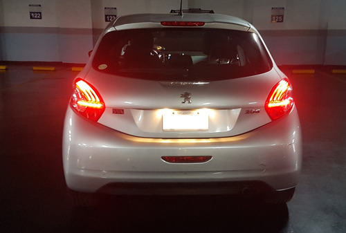 Peugeot 208 1.5 Allure Touchscreen