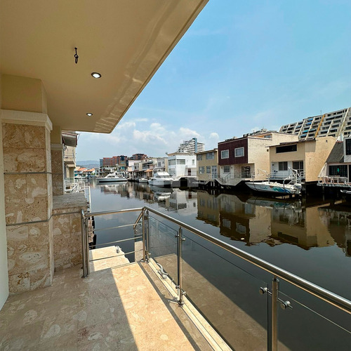 Disfruta De Unas Vacaciones En Familia En El Conjunto Residencial Casas Bote C