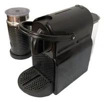 Comprar Cafetera Nespresso Inissia Negra + Aeroccino 3 Usada