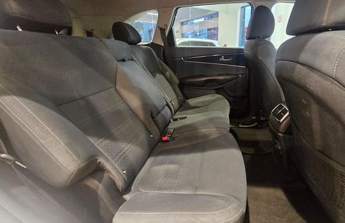 Kia Sorento 2.4 Lx At