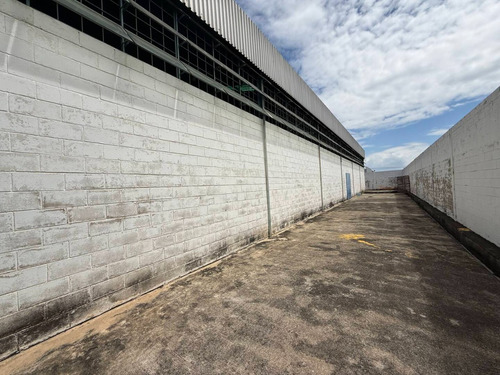 Se Vende Galpon En Terrazas De Castilliyo San Diego Valencia