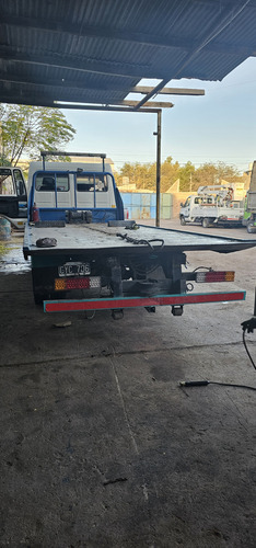 Ford Cargo 712 Modelo 2008 Con Plancha Camilla De Auxilio