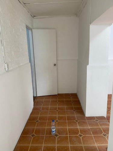 Imagen 2 de 13 de Oportunidad Casa Con Renta!!!
