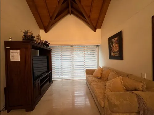Casa Amoblada En Arriendo Poblado San Lucas