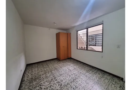 Casa En Venta 2do Piso 2 Niveles En Floresta Alcazares 140 Mt²