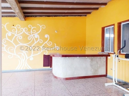 Imagen 10 de 13 de Casa En Venta Zona Centrica De Coro 2 Niveles Lista Para Habitar 04126887776 22-20829