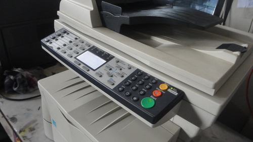 Multifuncional Kyocera Km1820la (defeito)