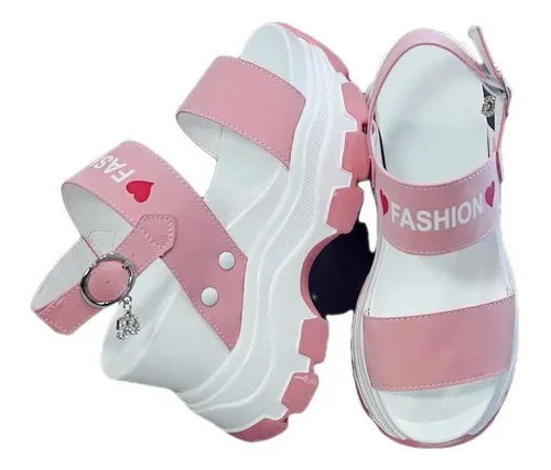 Sandalias de verao 2025