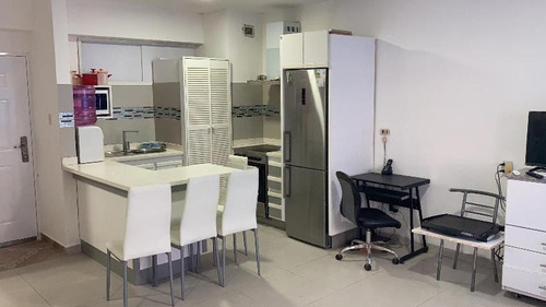 Imagen 6 de 15 de Apartamento En Venta.