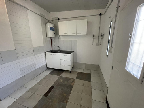 Imagen 15 de 19 de Venta Casa Con 2 Departamentos A Mts Del Acceso Oeste - La Reja Norte