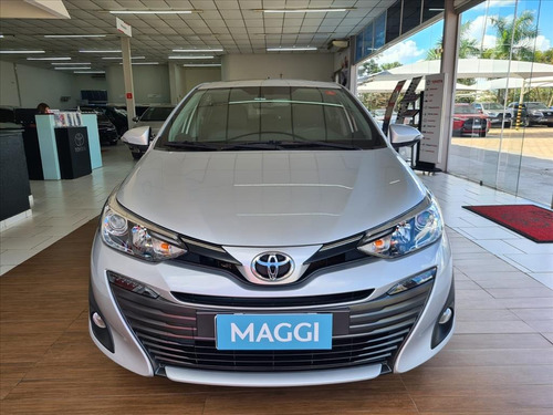 Imagem 3 de 11 de Yaris 1.5 16v Flex Sedan Xls Connect Multidrive