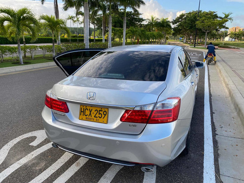 Imagen 10 de 16 de Honda Accord 2013 3.5 Ex V6
