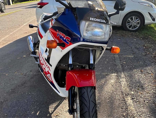 Imagen 23 de 25 de Honda Vfr 750 F 1986 V4. Original