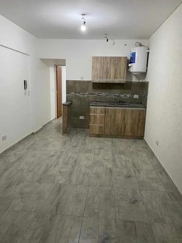 Imagen 6 de 13 de Departamento En Venta, Moron, Cochera Y Baulera 2 Ambientes A Estrenar