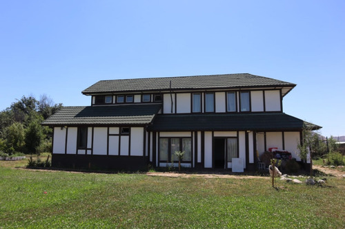 Oportunidad. Vende Dueño. Hermosa Casa Familiar Sector Haras