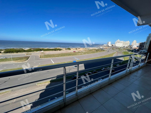 Imagen 2 de 12 de Apartamento En Playa Brava, Punta Del Este Con Vista Al Mar - Punta Del Este Brava